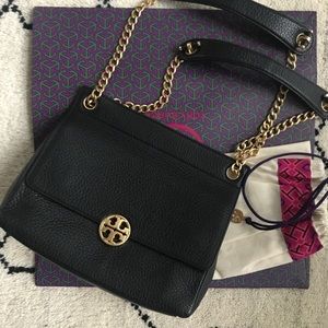 Tory Burch Chelsea Flap Shoulder Bag - Black